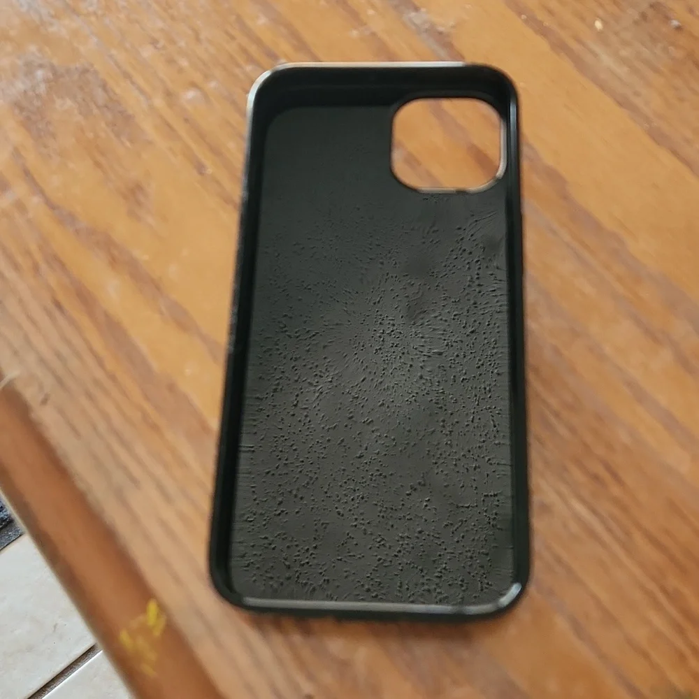 2 iPhone Cell Phone Cases Kate Spade and Guess